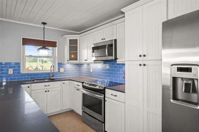 951 GREENWAY AVENUE, Dunedin, FL 34698