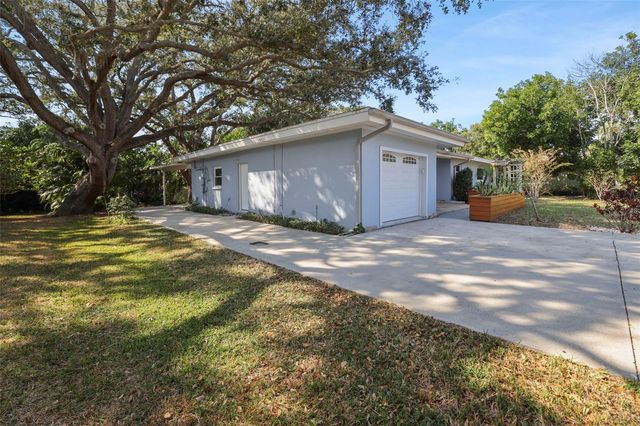 951 GREENWAY AVENUE, Dunedin, FL 34698