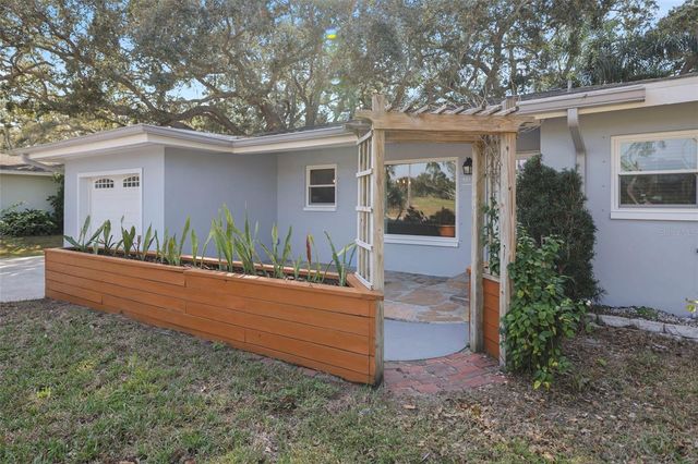 951 GREENWAY AVENUE, Dunedin, FL 34698