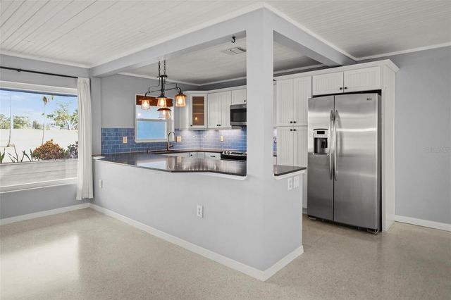 951 GREENWAY AVENUE, Dunedin, FL 34698