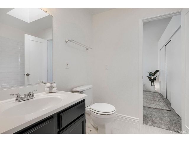 931 S Zeno Way 207, Aurora, CO 80017