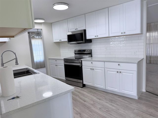 2236 GONDOLA DRIVE, Sarasota, FL 34238