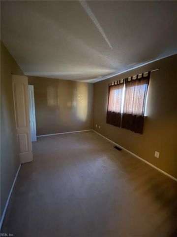 1324 Sierra DR, Virginia Beach, VA 23453