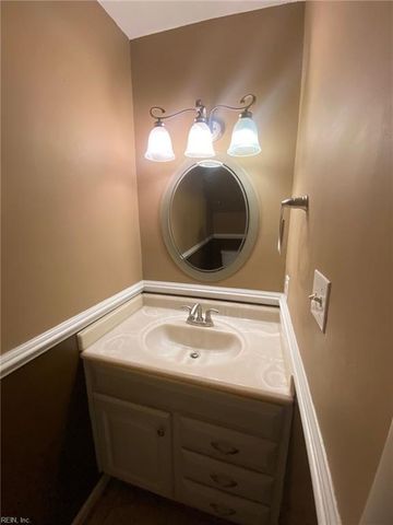 1324 Sierra DR, Virginia Beach, VA 23453