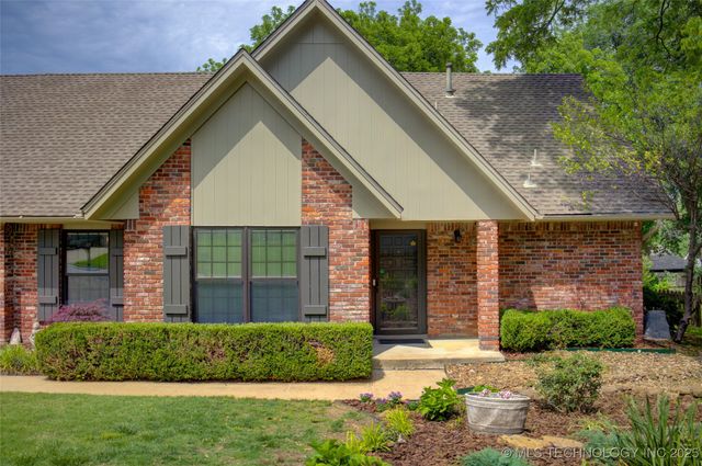 8242 S Sandusky Avenue, Tulsa, OK 74137