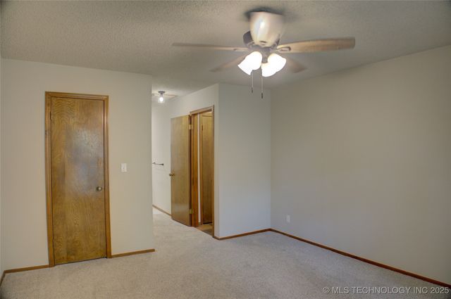 8242 S Sandusky Avenue, Tulsa, OK 74137