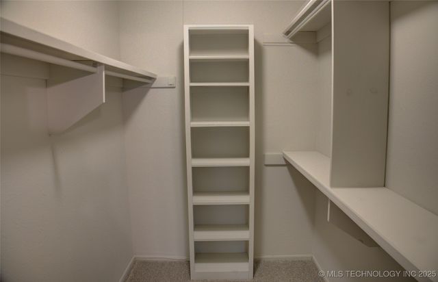 8242 S Sandusky Avenue, Tulsa, OK 74137