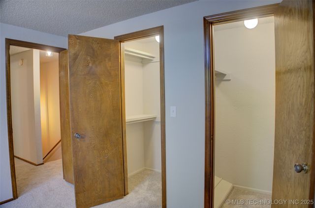 8242 S Sandusky Avenue, Tulsa, OK 74137