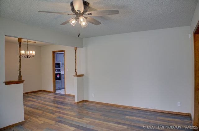 8242 S Sandusky Avenue, Tulsa, OK 74137