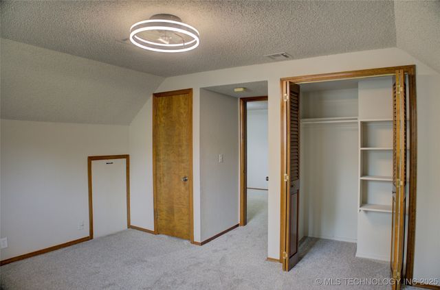 8242 S Sandusky Avenue, Tulsa, OK 74137