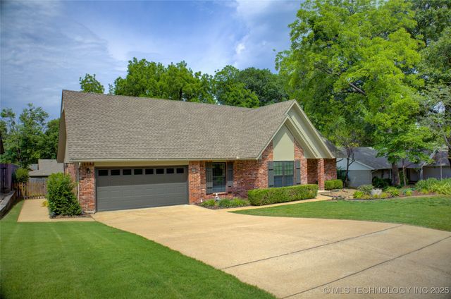 8242 S Sandusky Avenue, Tulsa, OK 74137