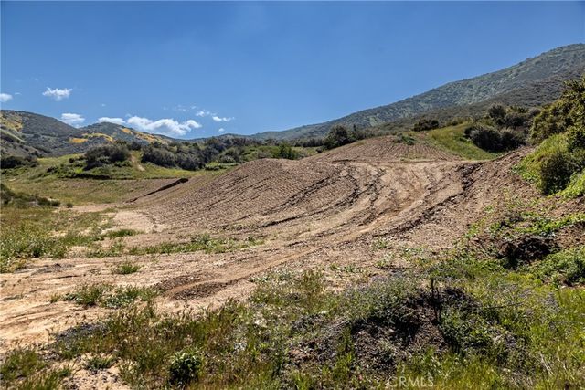 1 Plummers Lane, Mentone, CA 92359