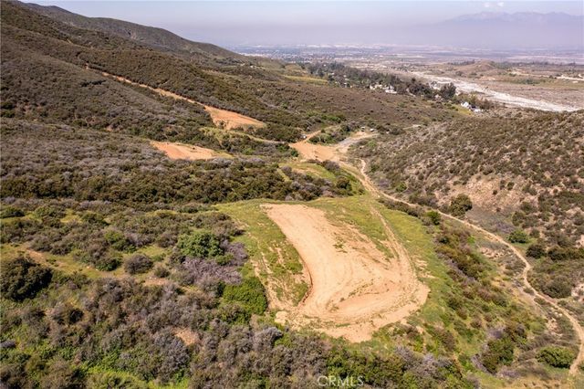 1 Plummers Lane, Mentone, CA 92359
