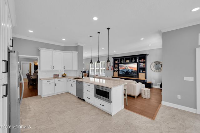 2 Silverspring Drive, Lakewood, NJ 08701