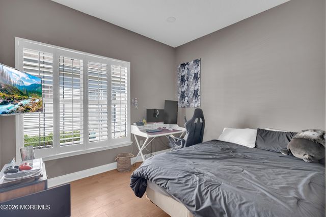 2 Silverspring Drive, Lakewood, NJ 08701