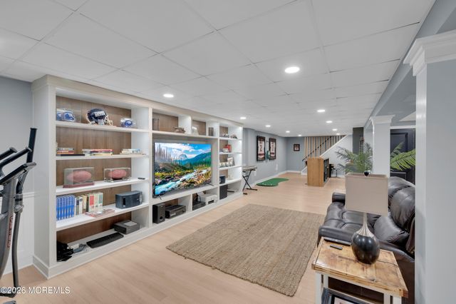 2 Silverspring Drive, Lakewood, NJ 08701