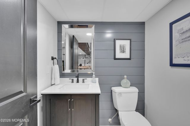 2 Silverspring Drive, Lakewood, NJ 08701