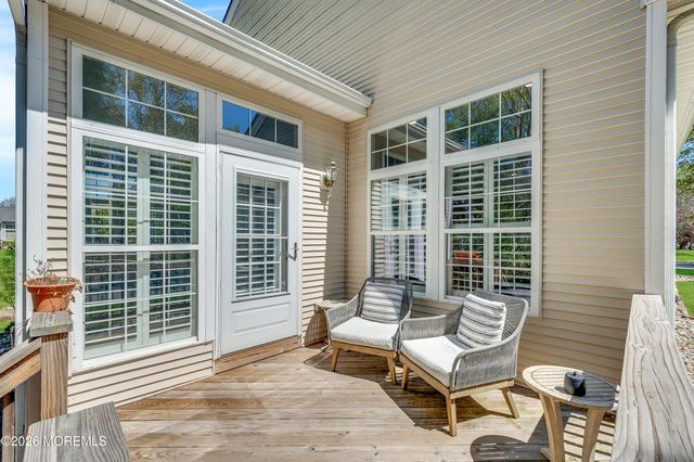 2 Silverspring Drive, Lakewood, NJ 08701