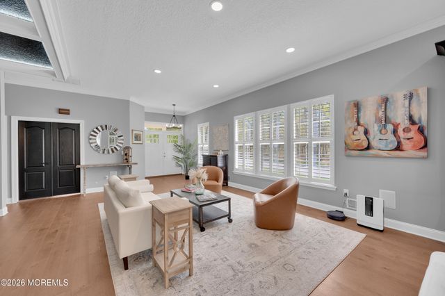 2 Silverspring Drive, Lakewood, NJ 08701