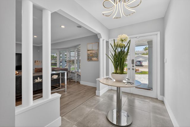 5136 NE 26th Avenue, Fort Lauderdale, FL 33308