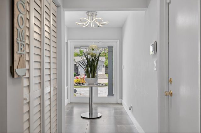 5136 NE 26th Avenue, Fort Lauderdale, FL 33308