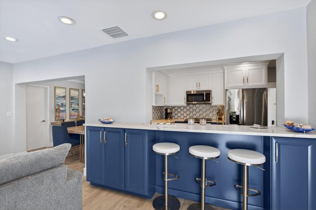 5136 NE 26th Avenue, Fort Lauderdale, FL 33308