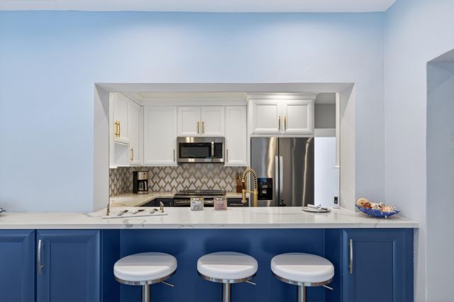 5136 NE 26th Avenue, Fort Lauderdale, FL 33308