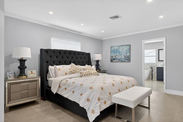 5136 NE 26th Avenue, Fort Lauderdale, FL 33308