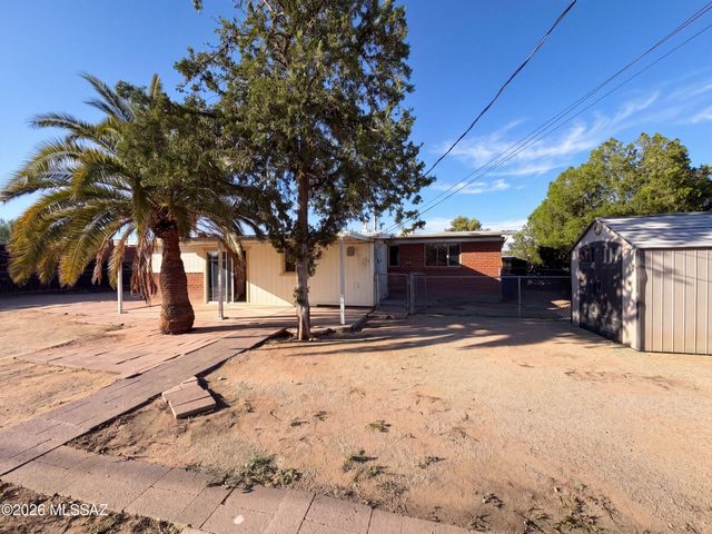 6435 E Calle Castor, Tucson, AZ 85710