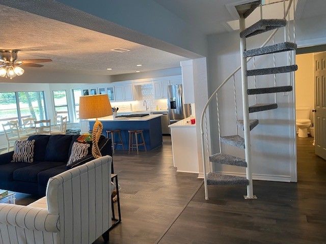 3702 CR 4806, Athens, TX 75752