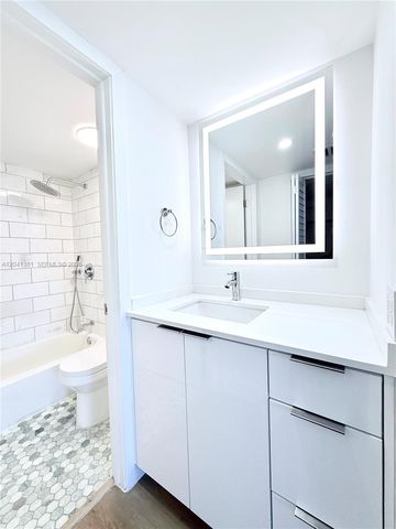 1900 Meridian Ave 403, Miami Beach, FL 33139