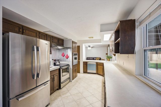 11726 Dorrance Lane, Meadows Place, TX 77477