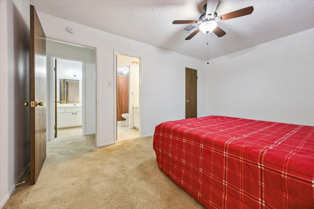 11726 Dorrance Lane, Meadows Place, TX 77477