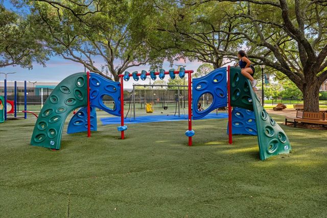 11726 Dorrance Lane, Meadows Place, TX 77477