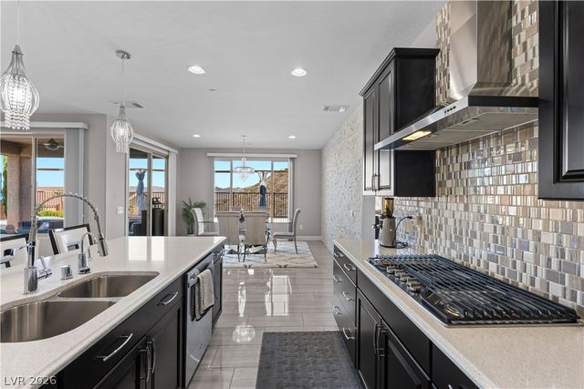 1196 Hillside Peak Street, Henderson, NV 89002