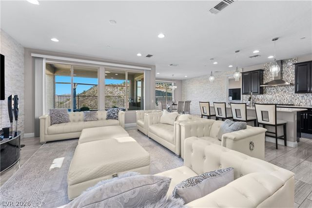 1196 Hillside Peak Street, Henderson, NV 89002