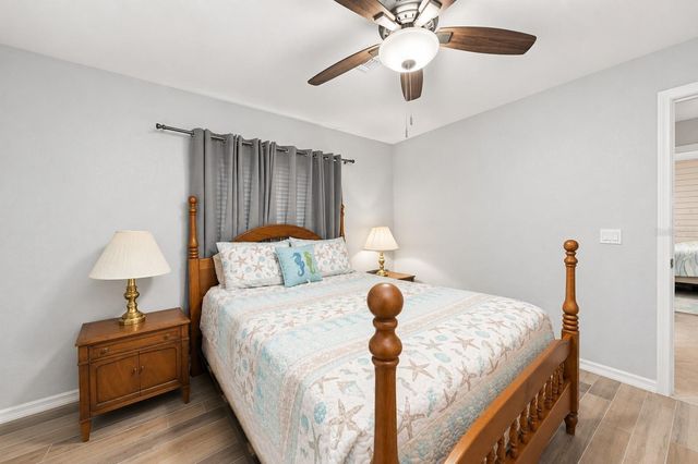 35 LONG MEADOW COURT, Rotonda West, FL 33947