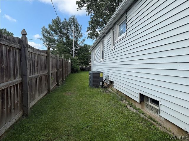 11 Copley, Amherst, NY 14221
