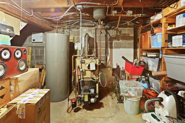 12 Hillside Avenue, Wappingers Falls, NY 12590