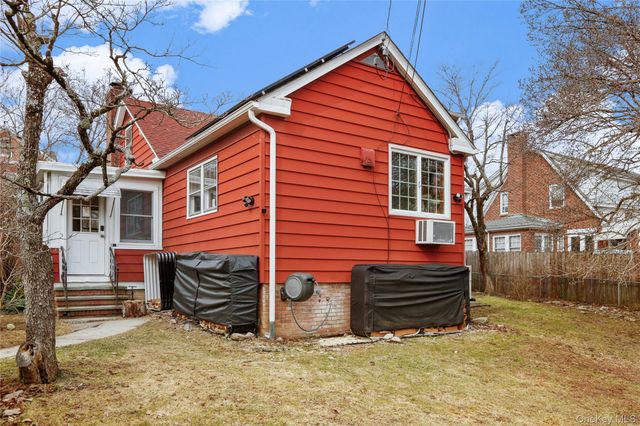 12 Hillside Avenue, Wappingers Falls, NY 12590