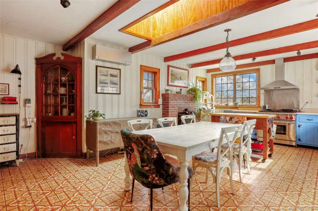 12 Hillside Avenue, Wappingers Falls, NY 12590