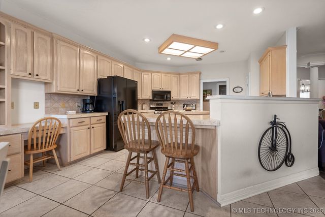 833 Franklin Drive, Ardmore, OK 73401