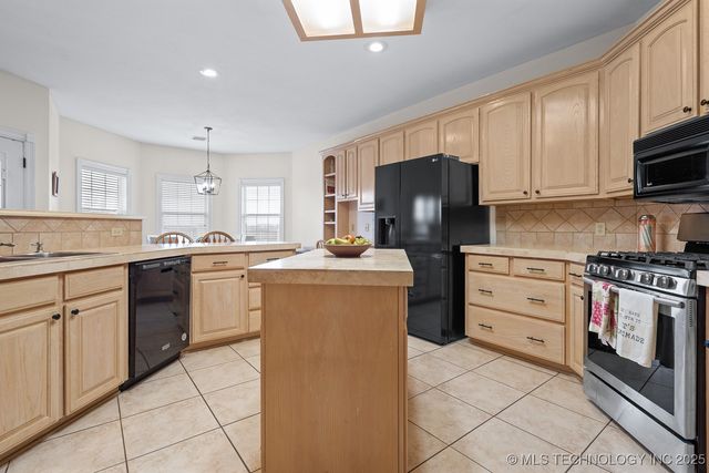 833 Franklin Drive, Ardmore, OK 73401