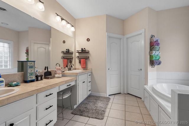 833 Franklin Drive, Ardmore, OK 73401