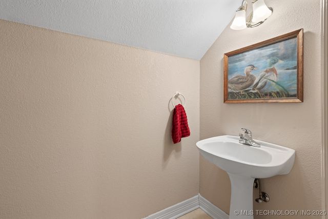 833 Franklin Drive, Ardmore, OK 73401