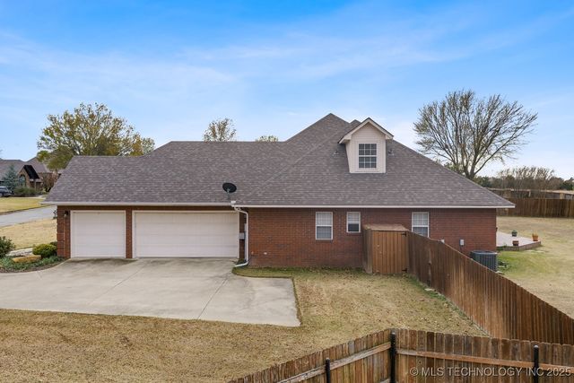 833 Franklin Drive, Ardmore, OK 73401