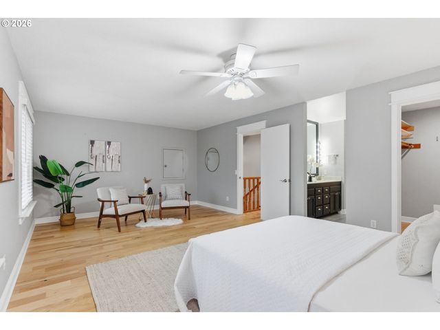 15975 Sw HAMPSHIRE Ter, Portland, OR 97224