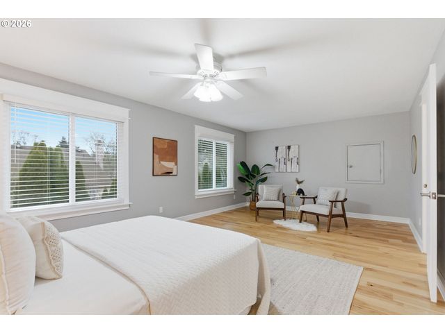 15975 Sw HAMPSHIRE Ter, Portland, OR 97224