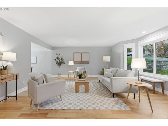 15975 Sw HAMPSHIRE Ter, Portland, OR 97224