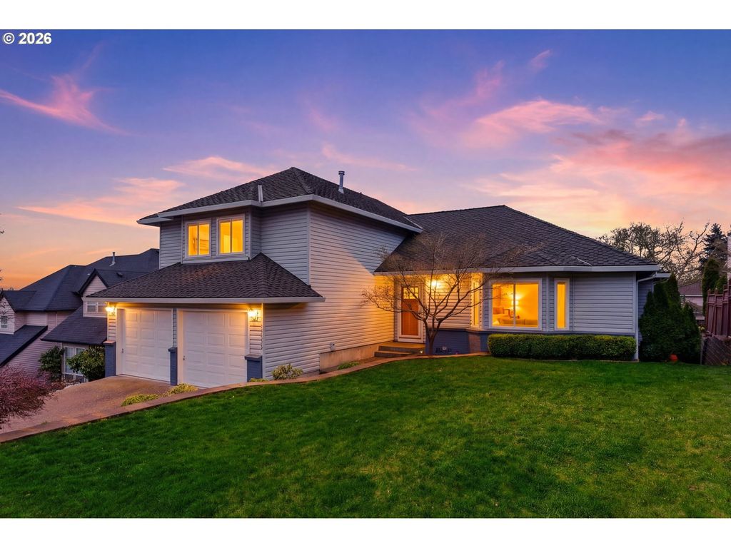 15975 Sw HAMPSHIRE Ter, Portland, OR 97224